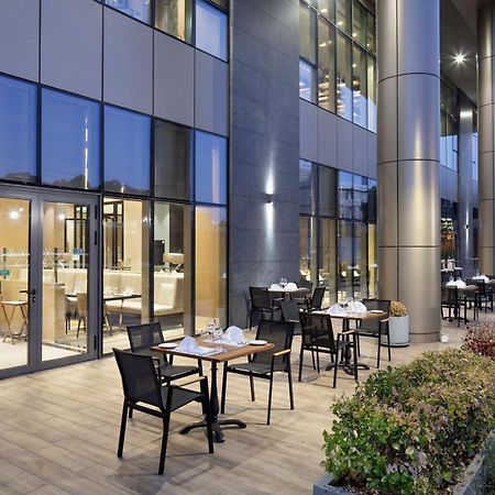 Hotel Hilton Istanbul Bakirkoy Zewnętrze zdjęcie The Terrace