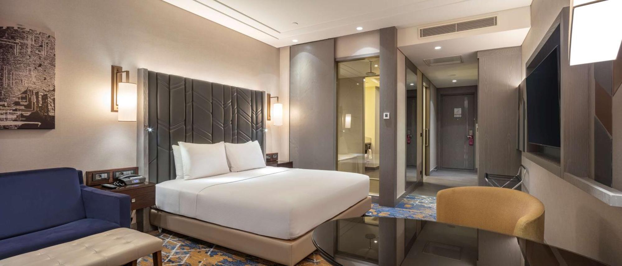 Hotel Hilton Istanbul Bakirkoy Zewnętrze zdjęcie A room at the hotel