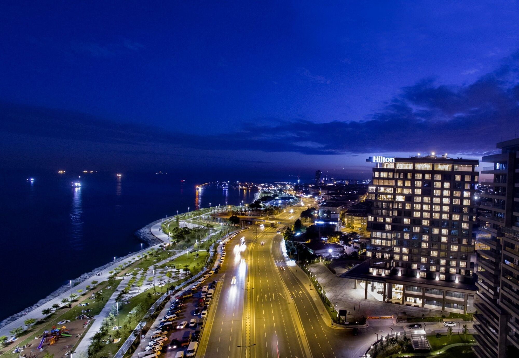 Hotel Hilton Istanbul Bakirkoy Zewnętrze zdjęcie Nikis Avenue